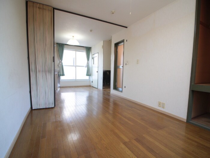 物件内観写真9　(居室)