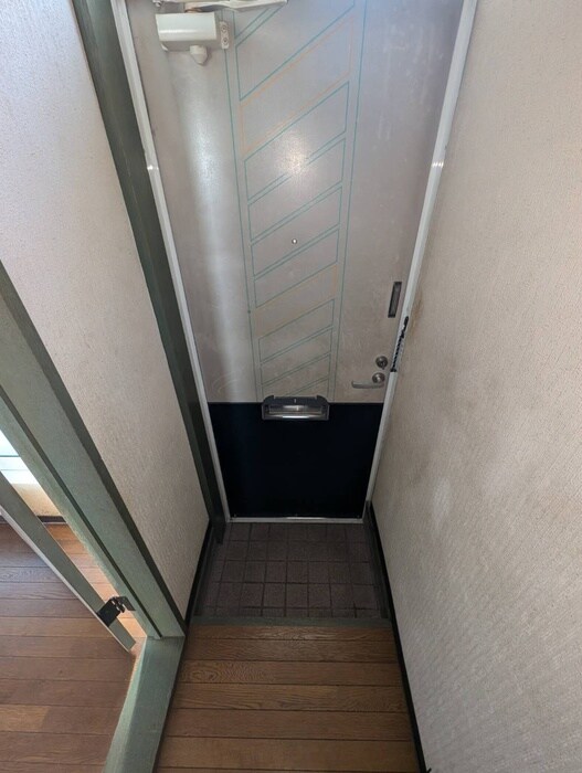物件内観写真17　(玄関)