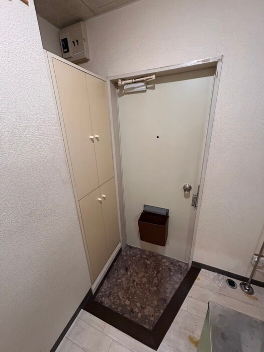 物件内観写真14　(玄関)