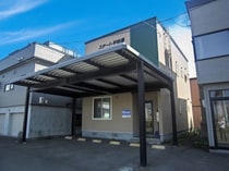 ステート平和通の外観写真