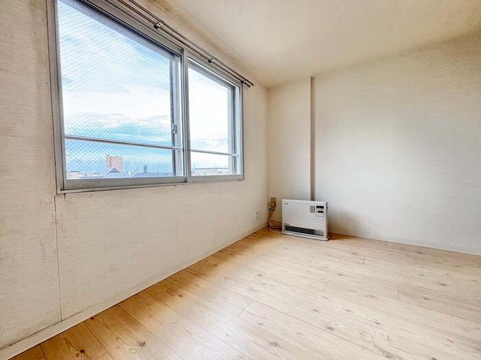 物件内観写真8　(居室)