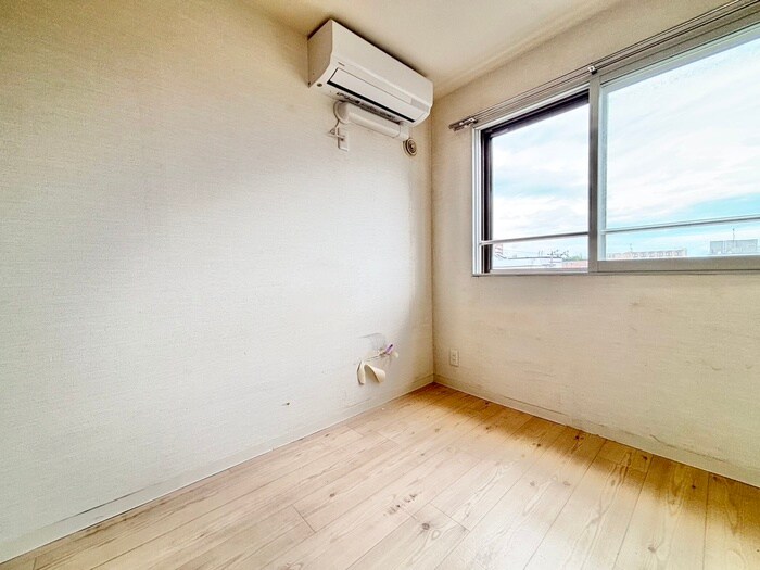 物件内観写真11　(居室)