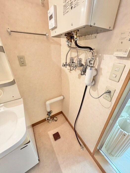 物件内観写真22　(洗濯機置場)