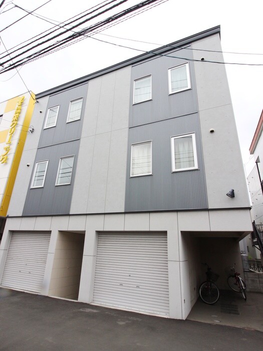 物件外観写真1　(外観写真)