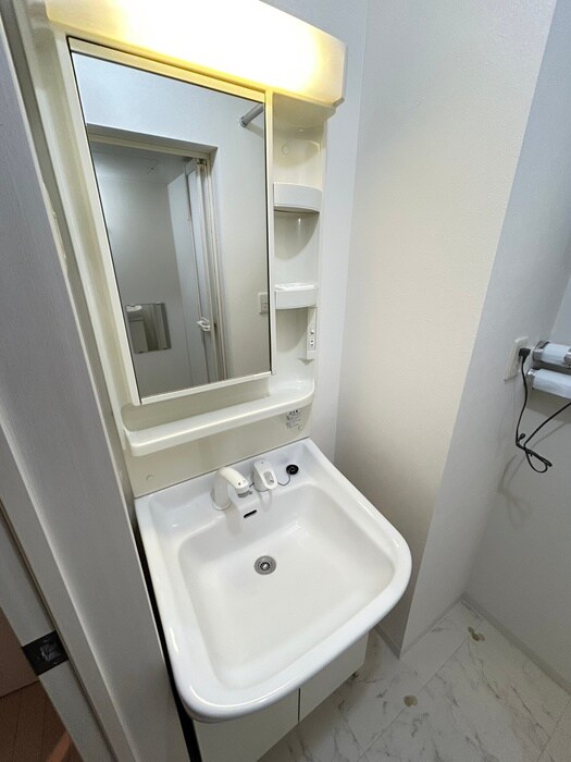 物件内観写真11　(洗面)