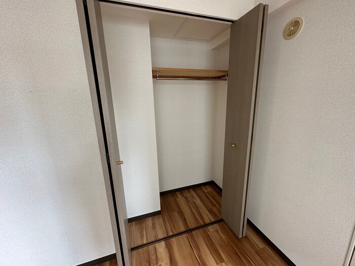 物件内観写真11　(収納)