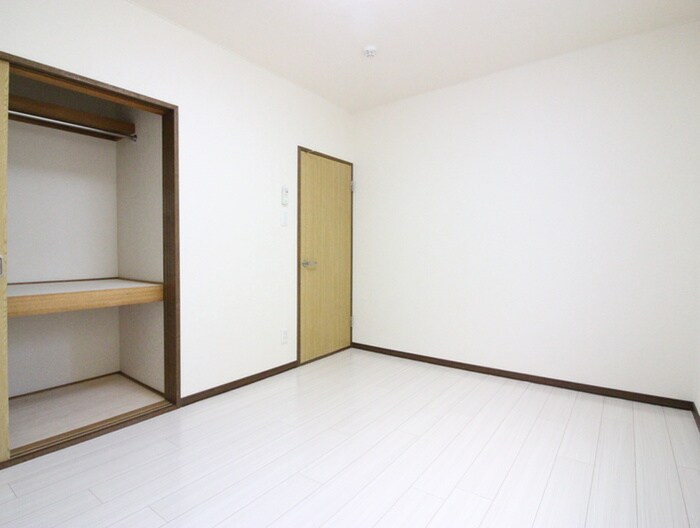 物件内観写真14　(居室)