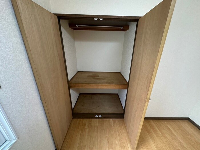 物件内観写真16　(収納)