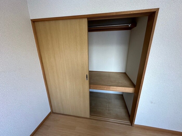 物件内観写真16　(収納)