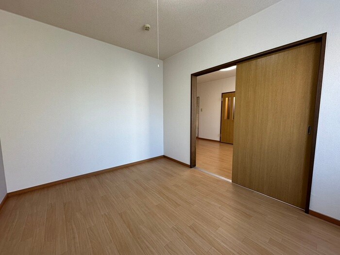 物件内観写真18　(居室)