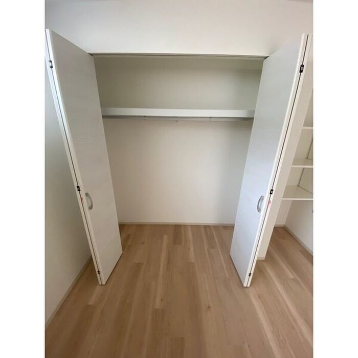 物件内観写真8　(収納)