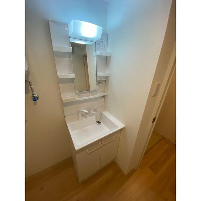 物件内観写真11　(洗面)