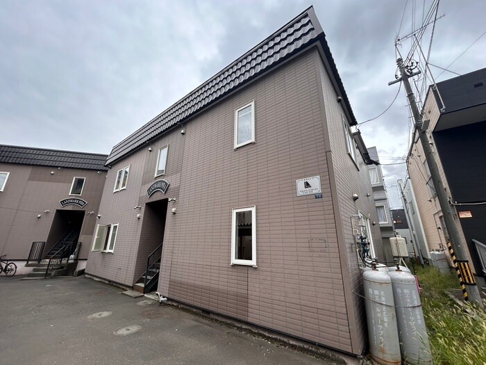 物件外観写真1　(外観写真)