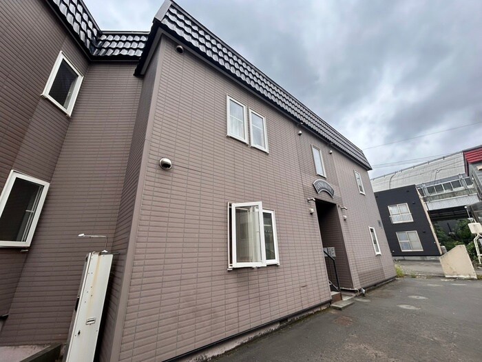 物件外観写真2　(外観写真)