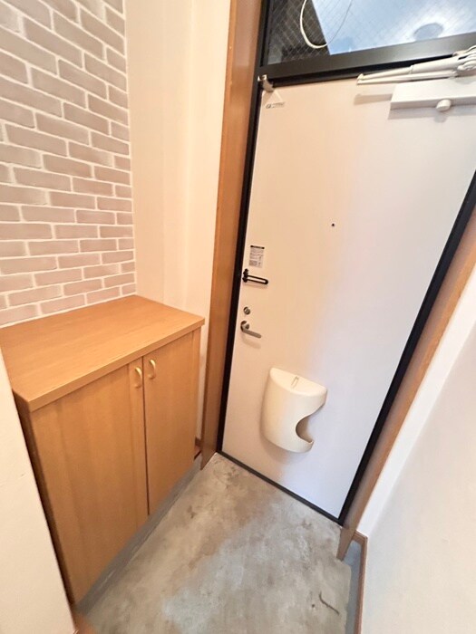 物件内観写真16　(玄関)