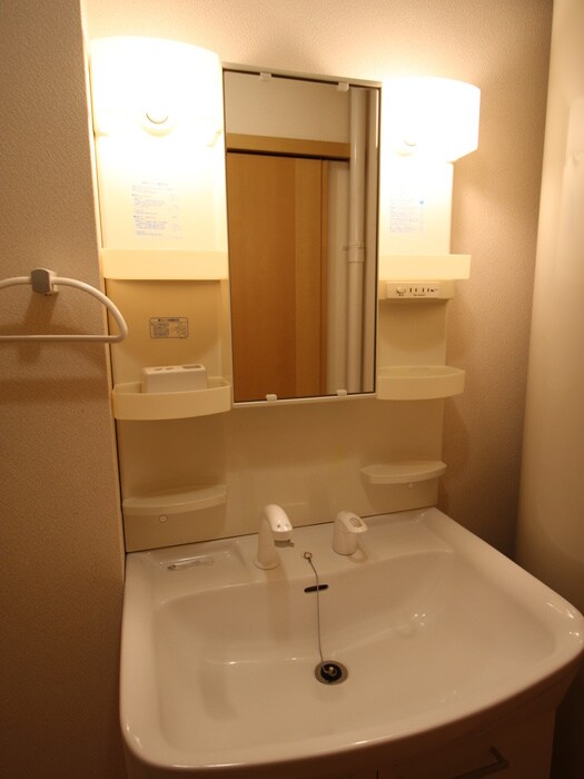 物件内観写真11　(洗面)