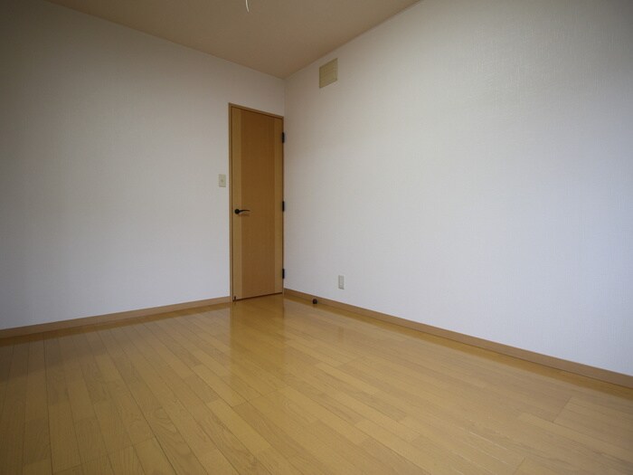 物件内観写真18　(居室)