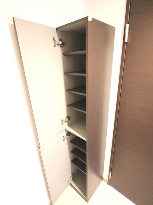 物件内観写真18　(靴箱)
