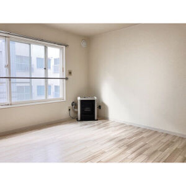 物件内観写真5　(居室)