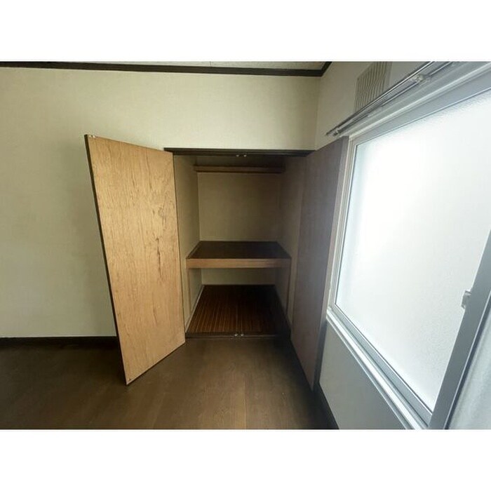 物件内観写真7　(収納)