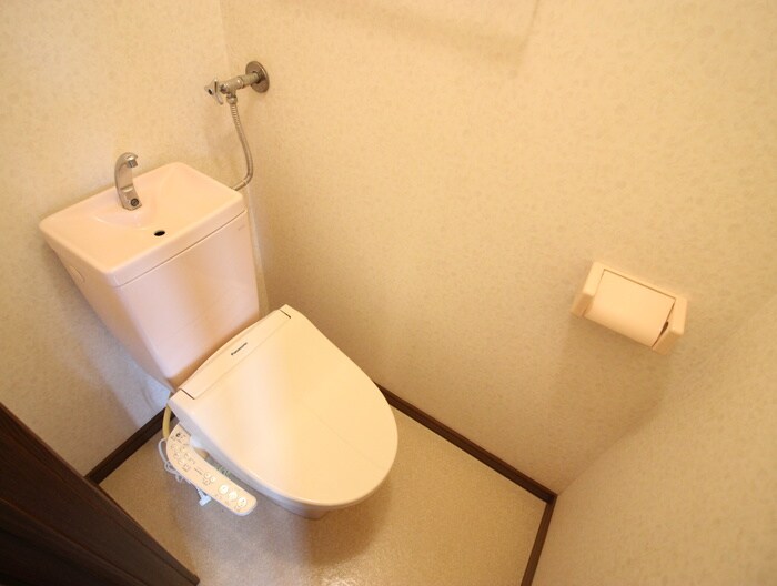 物件内観写真14　(トイレ)