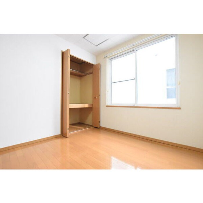 物件内観写真5　(居室)