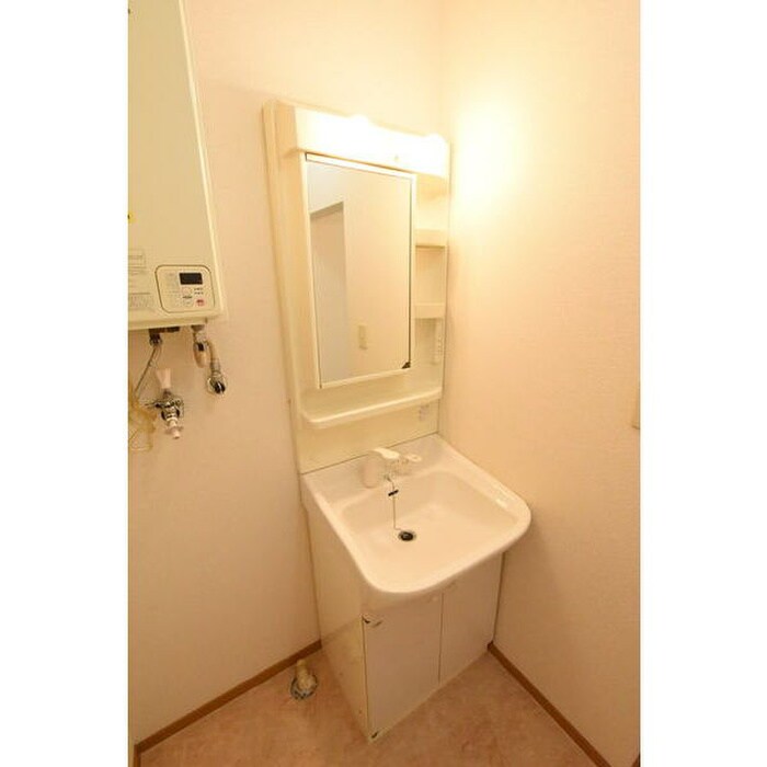 物件内観写真8　(洗面)