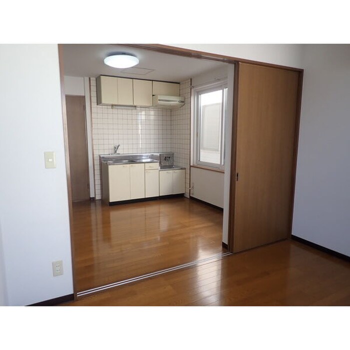 物件内観写真9　(居室)