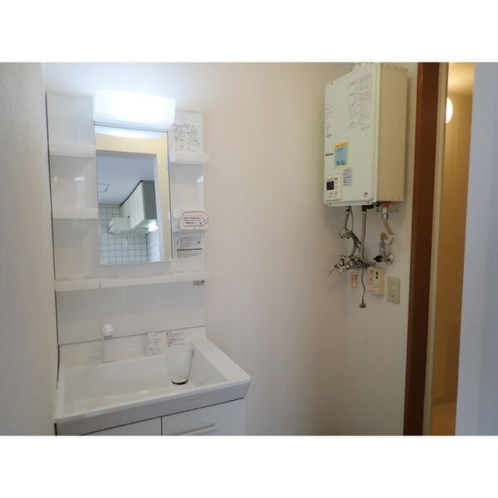 物件内観写真11　(洗面)