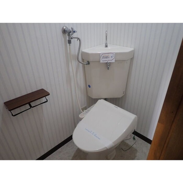 物件内観写真13　(トイレ)