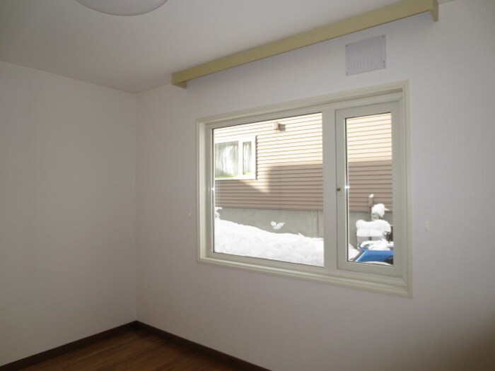 物件内観写真13　(居室)
