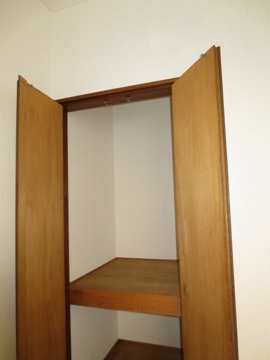 物件内観写真17　(収納)