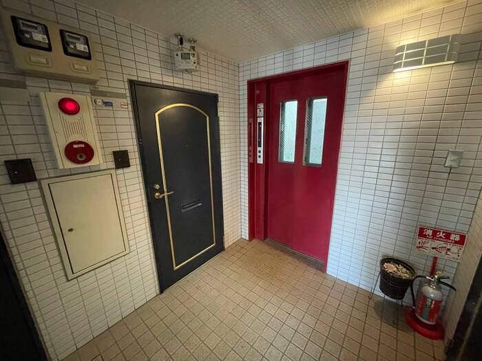 物件外観写真6　(建物設備)