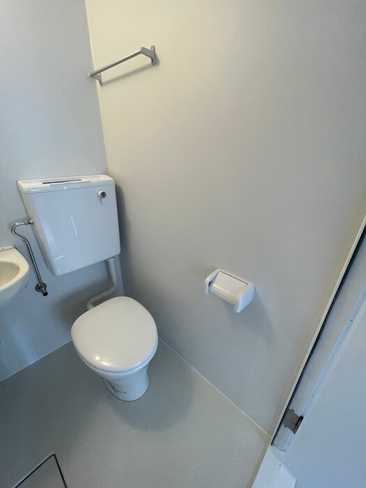 物件内観写真13　(トイレ)