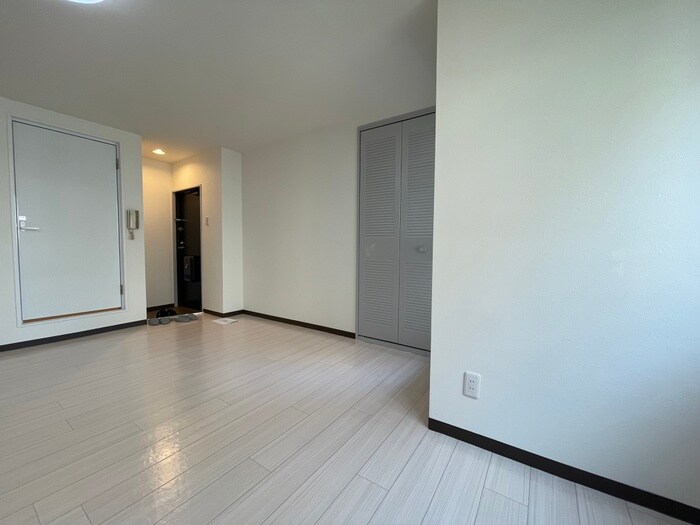 物件内観写真21　(居室)