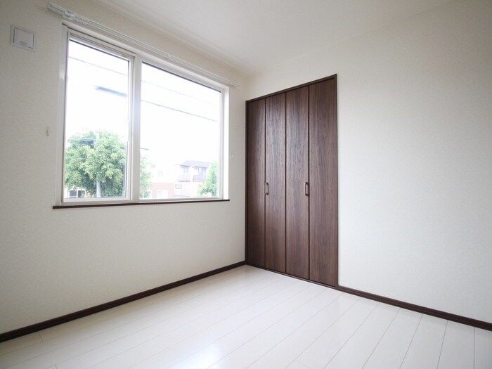 物件内観写真9　(居室)