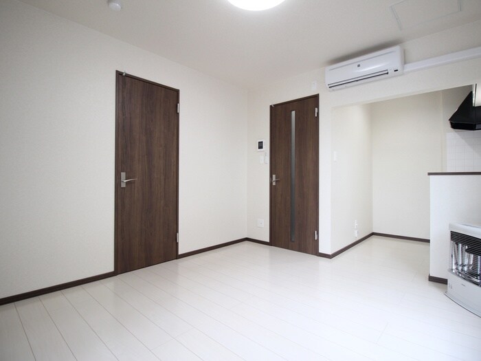 物件内観写真22　(居室)