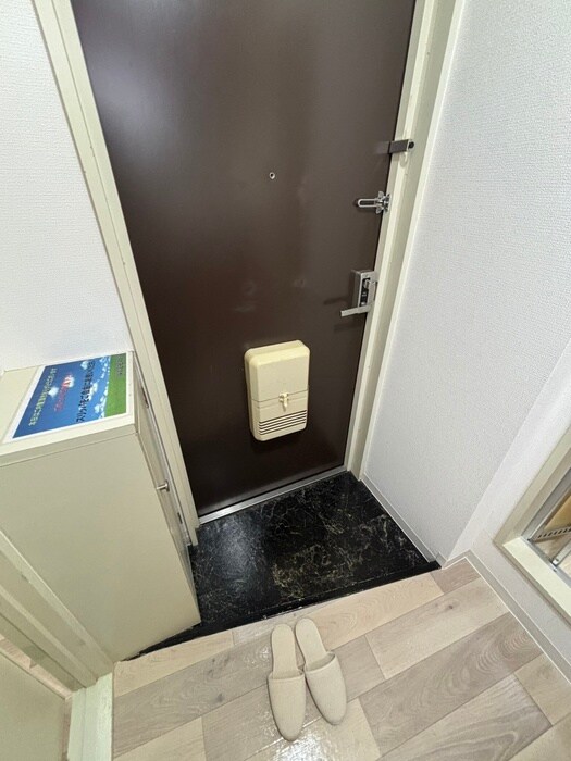 物件内観写真15　(玄関)