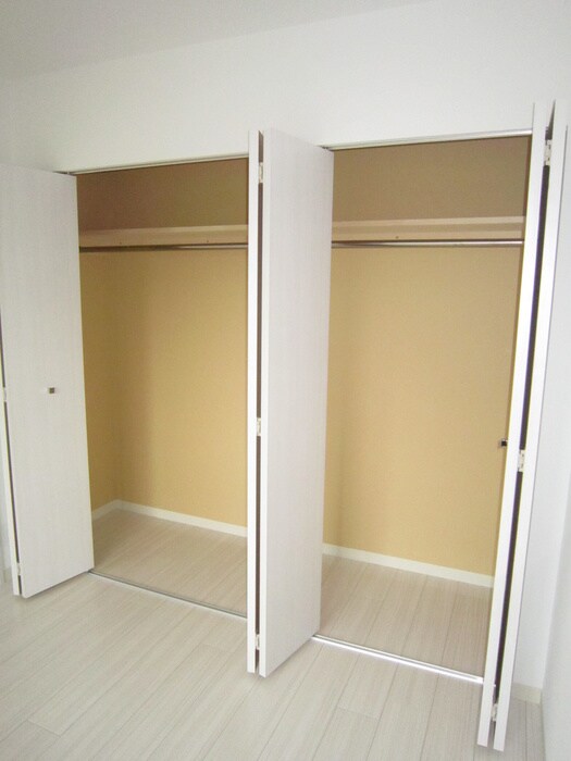 物件内観写真11　(収納)