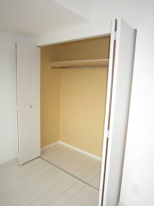 物件内観写真12　(収納)