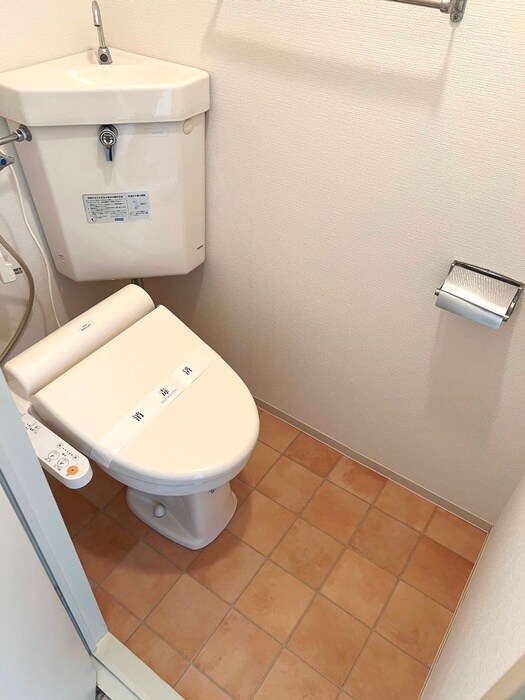 物件内観写真14　(トイレ)