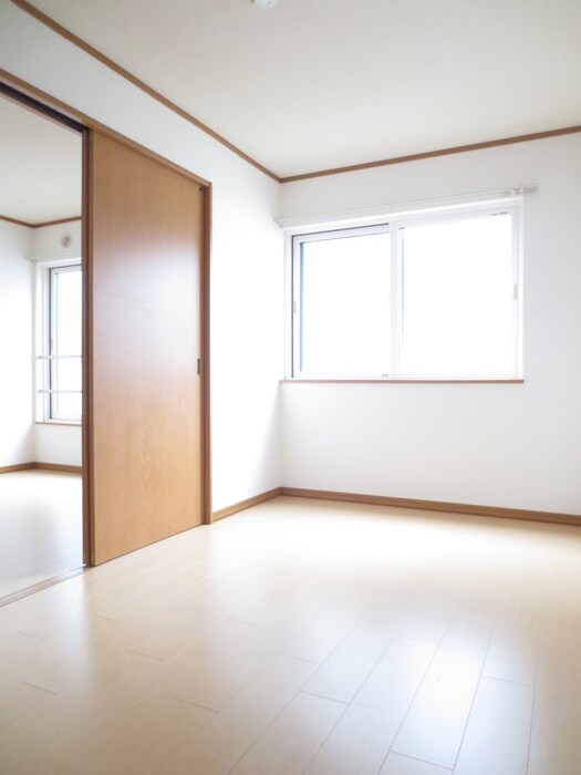 物件内観写真9　(居室)