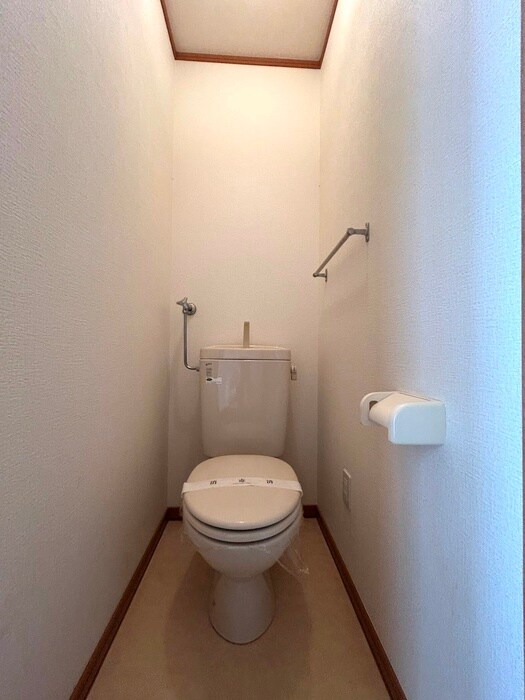 物件内観写真13　(トイレ)