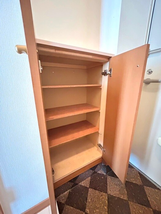 物件内観写真17　(靴箱)