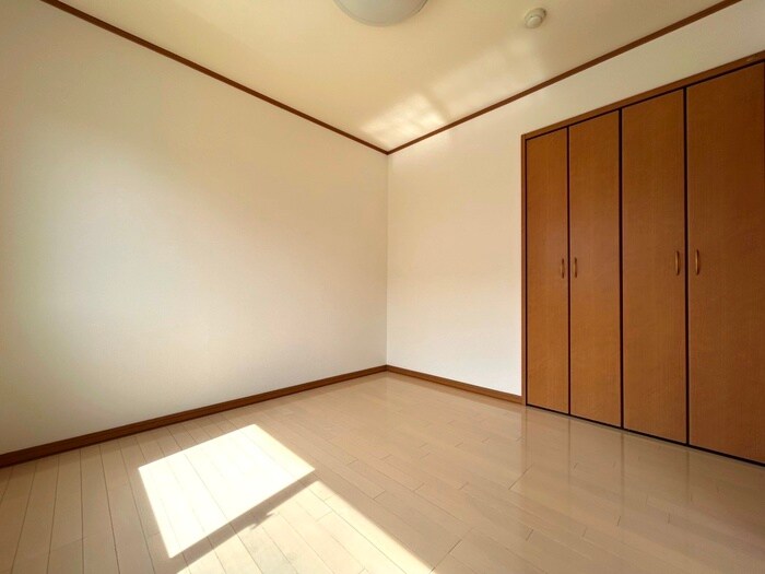 物件内観写真19　(居室)