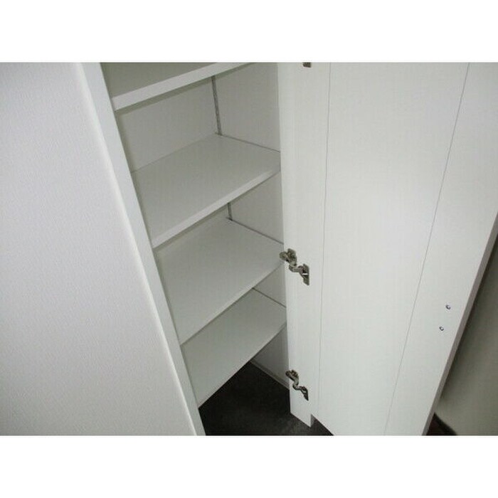 物件内観写真15　(靴箱)