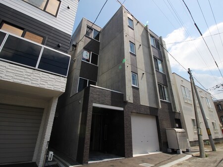 ラグーナ麻生外観写真