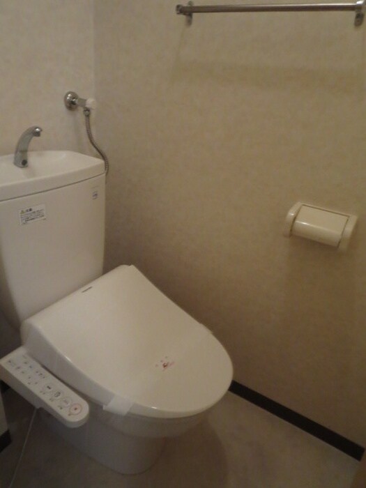 物件内観写真11　(トイレ)