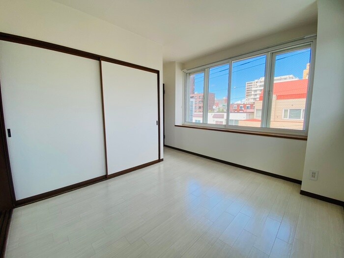 物件内観写真11　(居室)