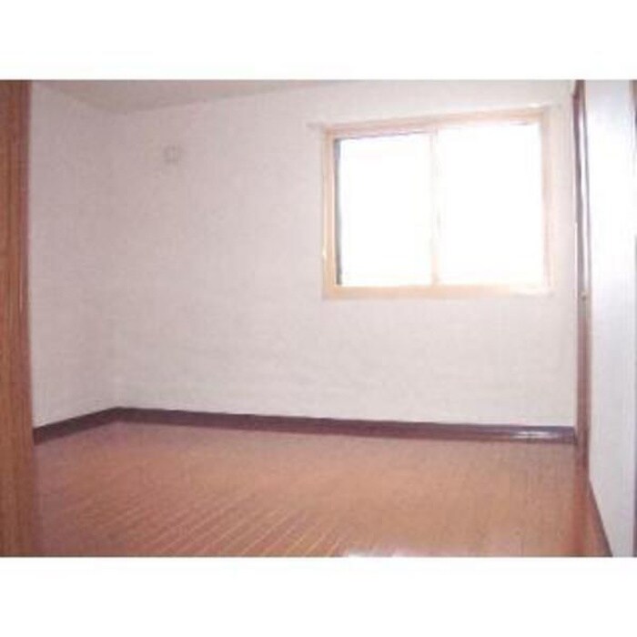 物件内観写真5　(居室)